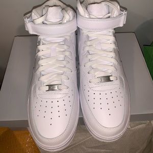 Men’s mid 07 high top Air Force ones